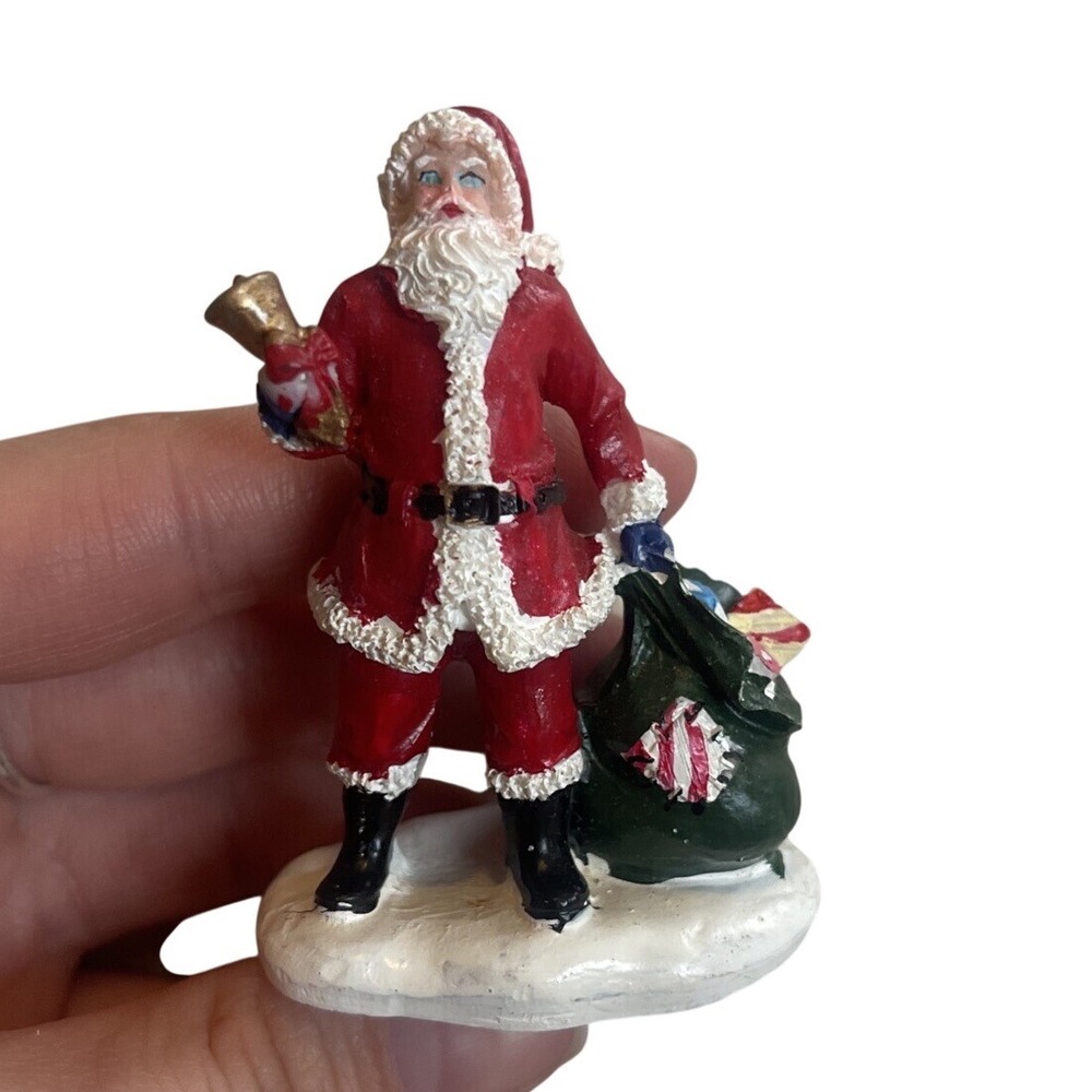 Lemax Santa Presents Bell Gifts Santa Claus‎ Christmas Snow Village Figurine